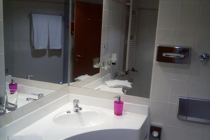 Room 19 of 58