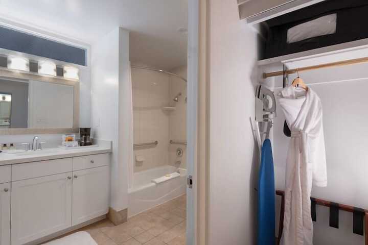 Room 108 of 426