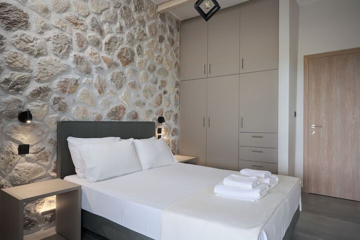 Room 15 of 70