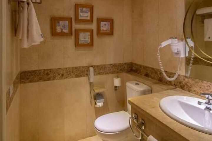 Room 20 of 86