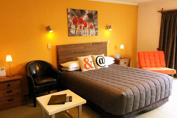 Room 2 of 42