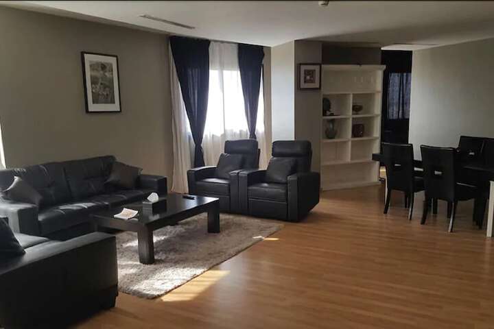 Room 21 of 37