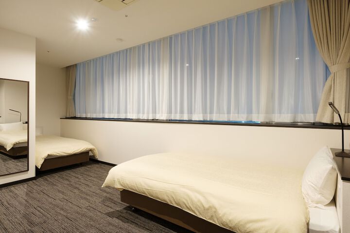 Room 6 of 55