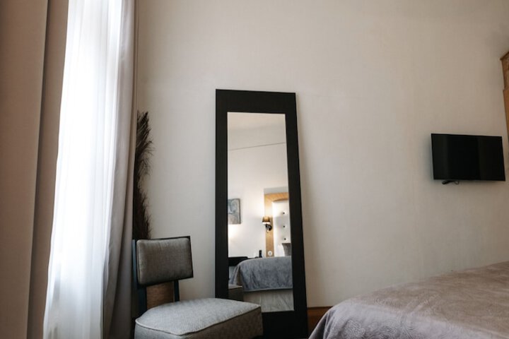 Room 16 of 70