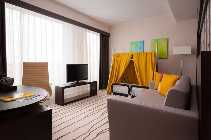 Room 46 of 117