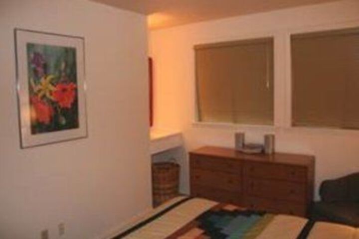 Room 6 of 26