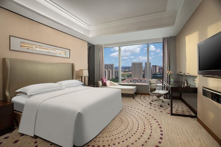 Room 30 of 98