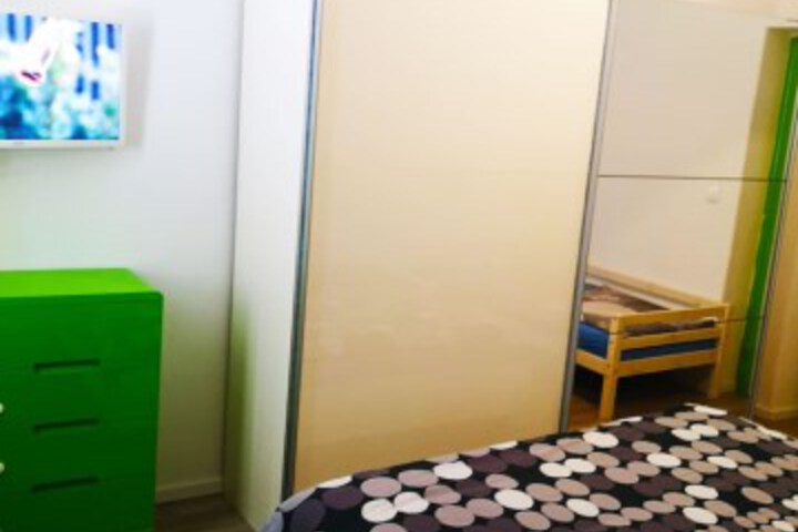 Room 18 of 48