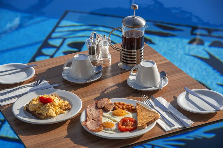 Breakfast/Coffee Service 111 of 134