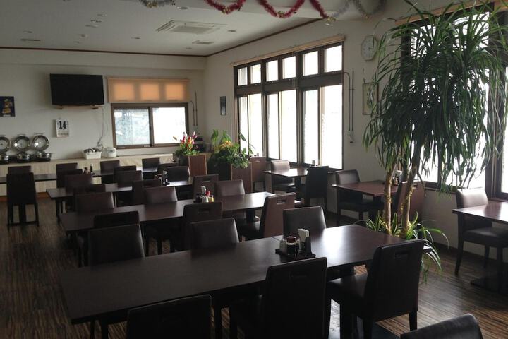 Dining Photos