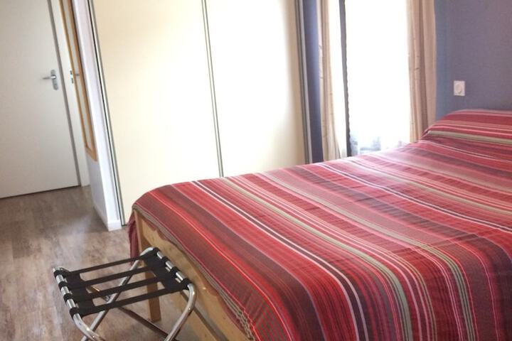 Room 9 of 29