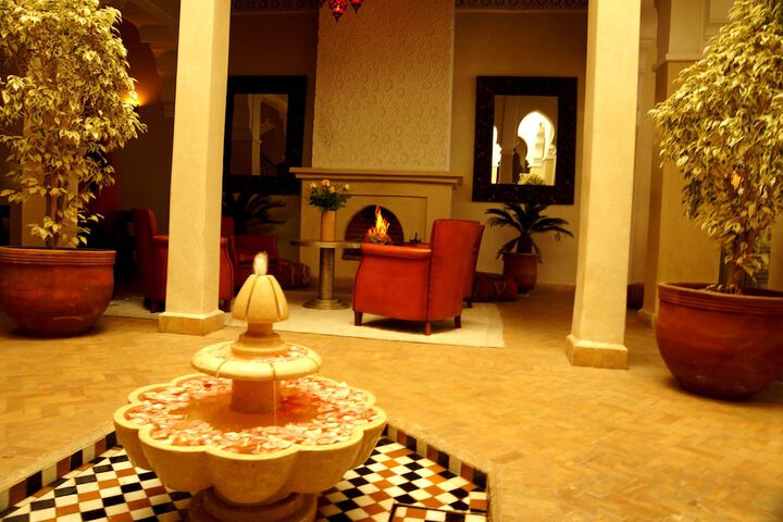 Hotel Lobby