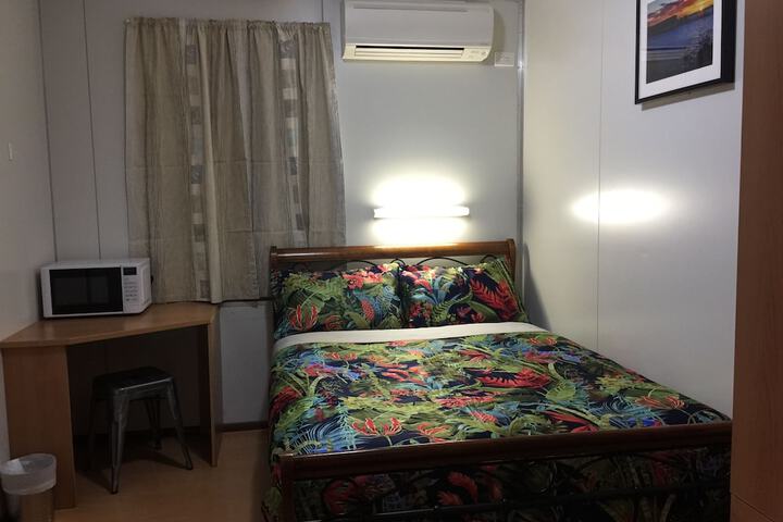 Room 5 of 13