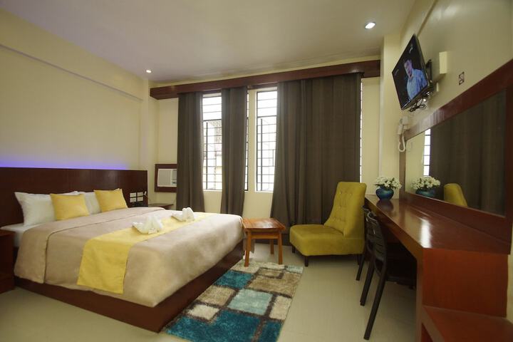 Room 9 of 23