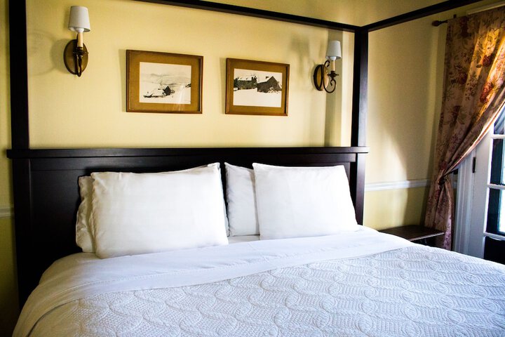 Room 15 of 63