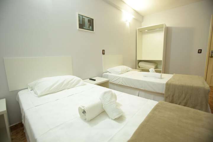 Room 32 of 150