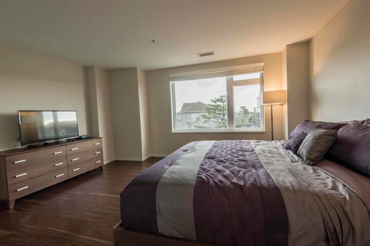 Room 10 of 11