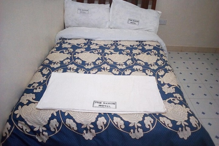 Room 5 of 22