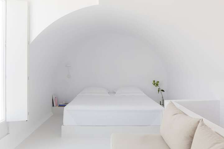 Room 12 of 171