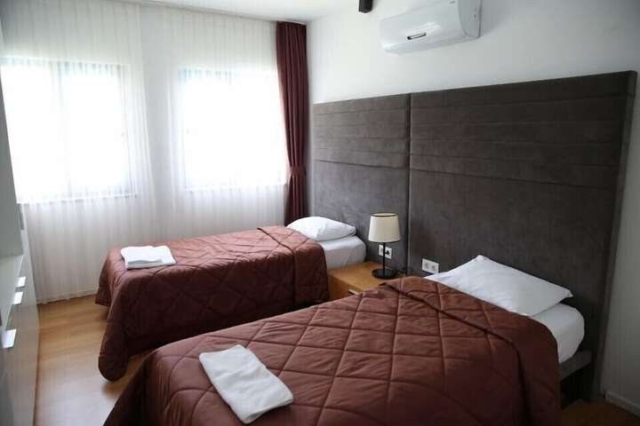 Room 3 of 24