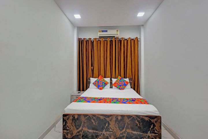 Room 12 of 29