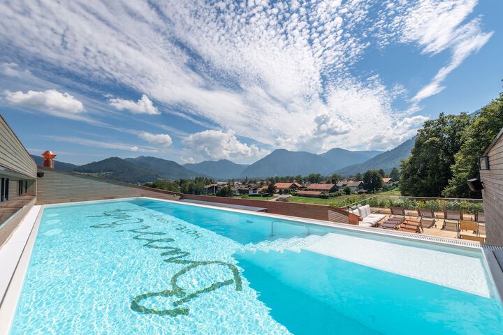 Hotel Pool