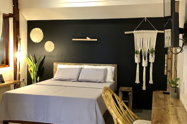 Room 26 of 203