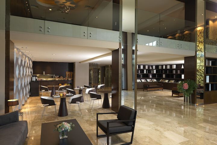 Hotel Interior 6 of 177