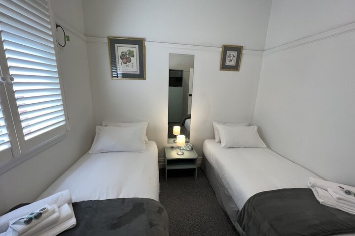 Room 5 of 24