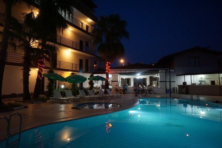 Pool 7 of 24