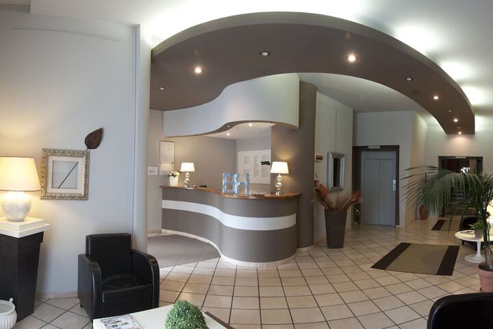 Lobby Entry