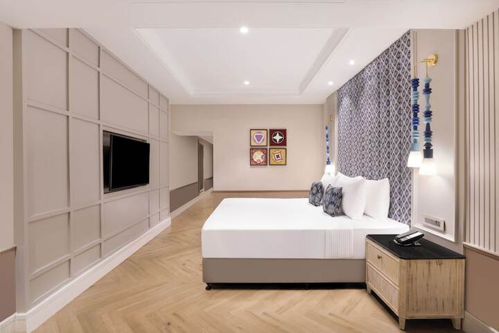 Room 46 of 69