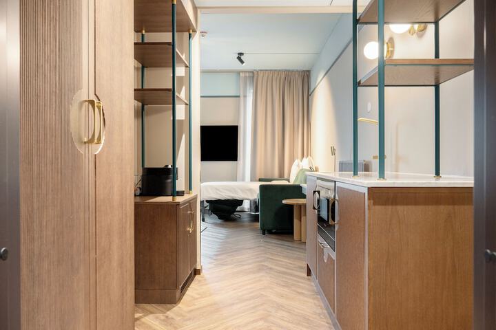 Room 7 of 62