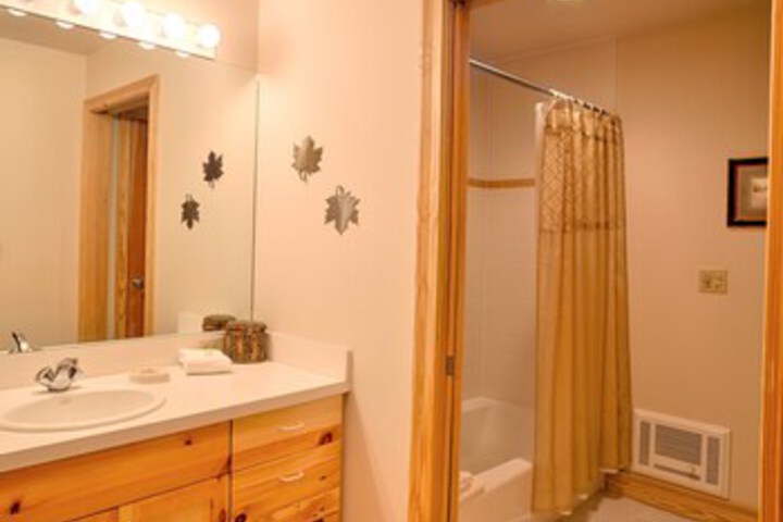 Room 15 of 117