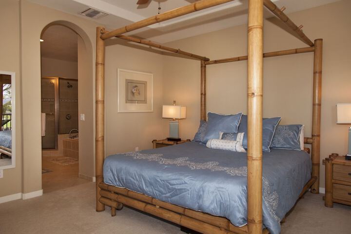 Room 4 of 44