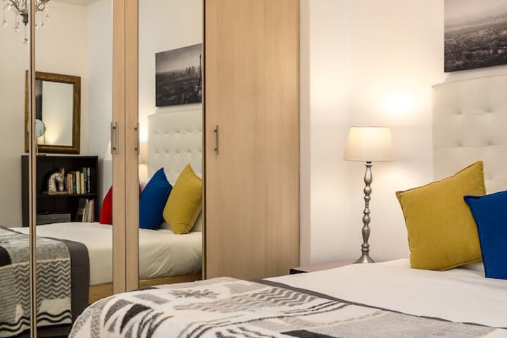 Room 8 of 38
