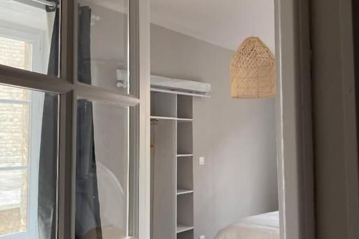 Room 10 of 19