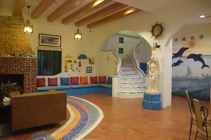 Guest Lobby