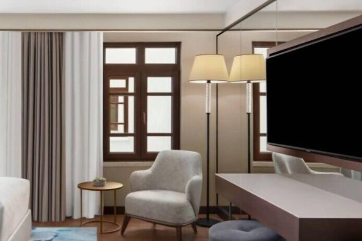 Room 43 of 115