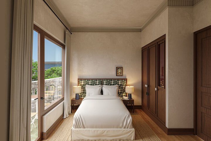 Room 9 of 13