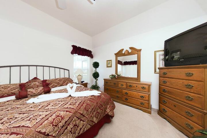 Room 17 of 118