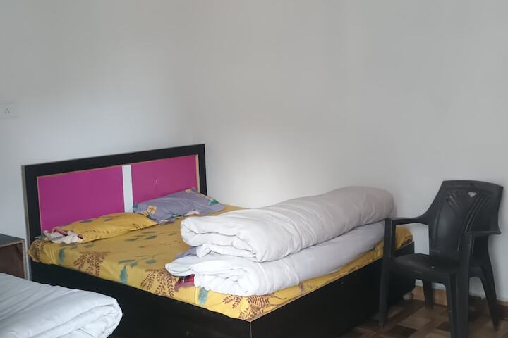 Room 17 of 40