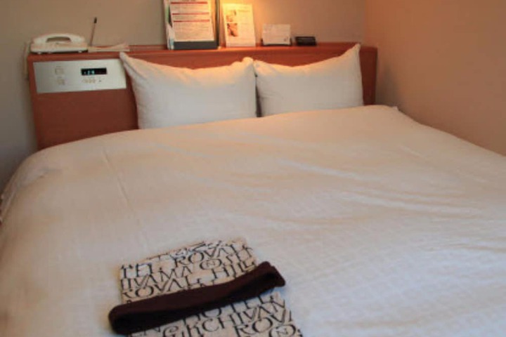 Room 12 of 42