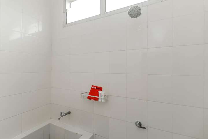 Room 7 of 8