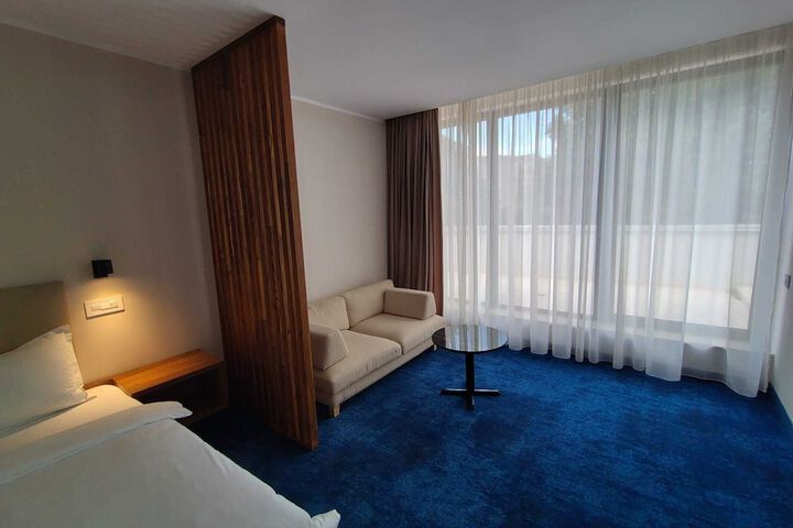 Room 23 of 36