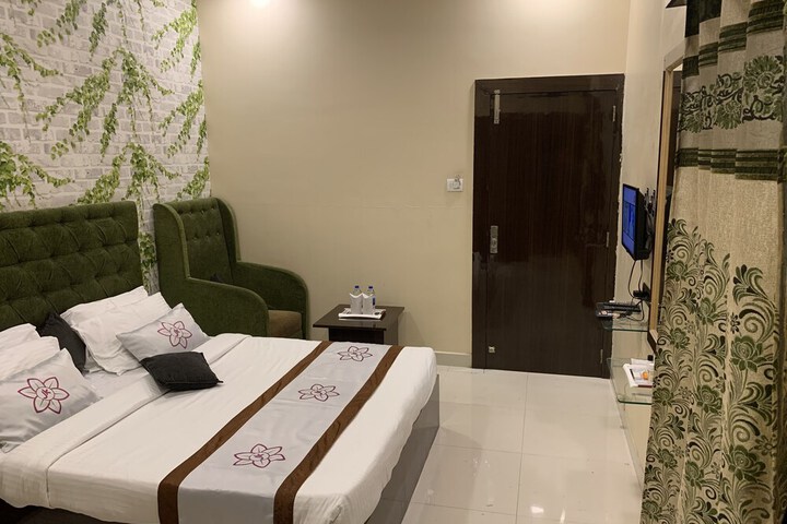 Room 15 of 71