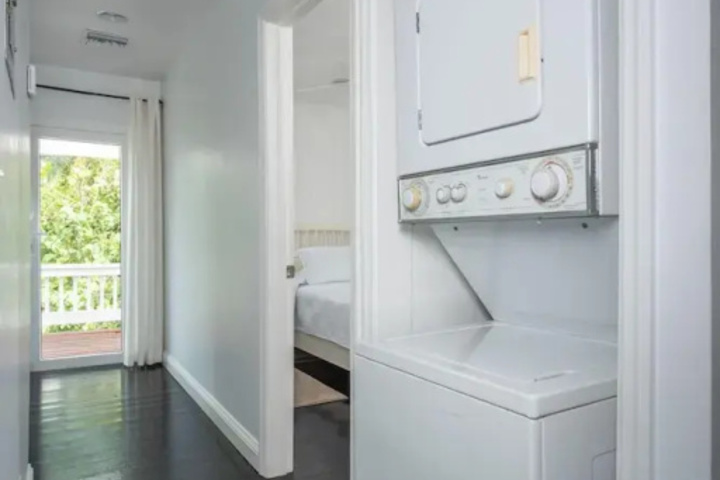 Room 6 of 15