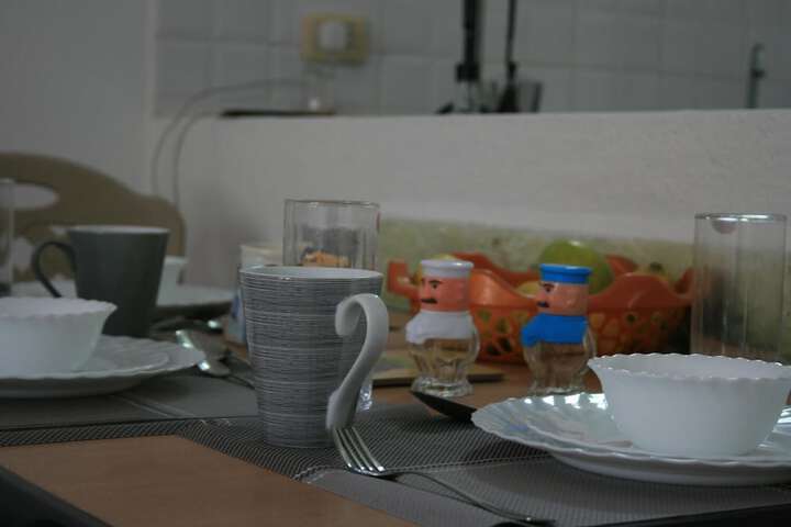 Dining 26 of 33
