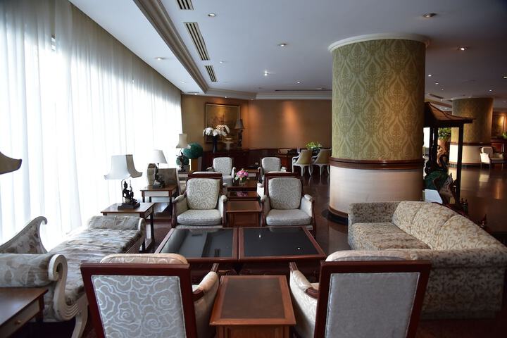 Guest Lobby
