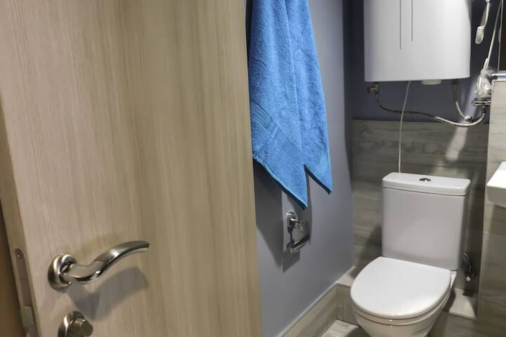Room 32 of 33